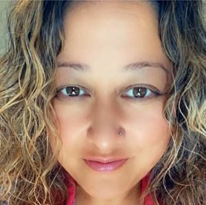 Meet your Posher, Veena